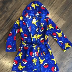 Boys Pokémon Bath Robe, size 8
